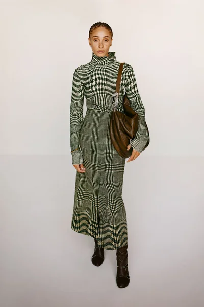 Look 5
